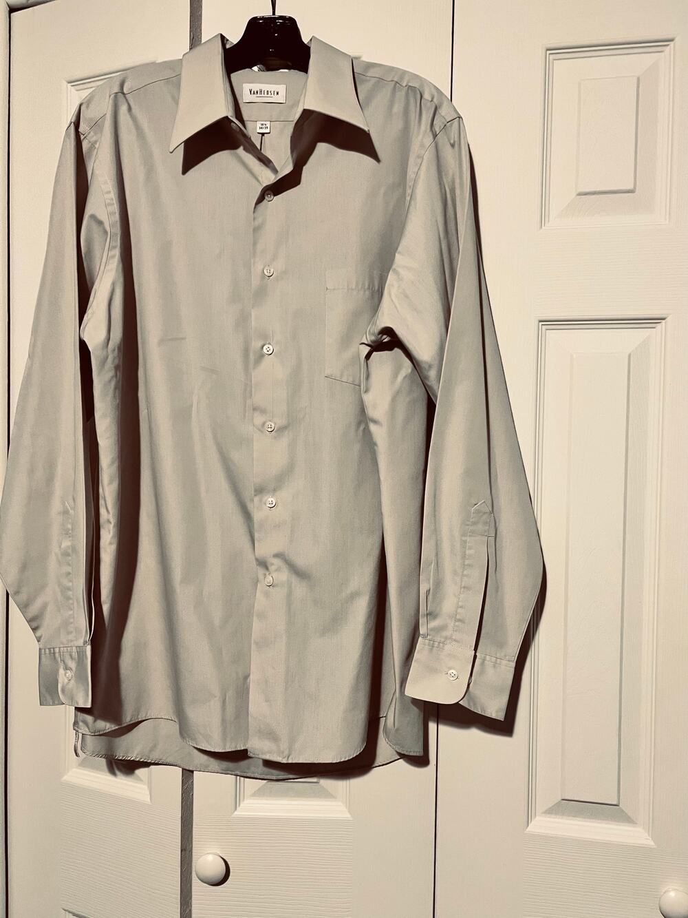 Van Heusen Men’s 16.5 34/35 Tan Poplin Dress Shirt Long Sleeve NWOT